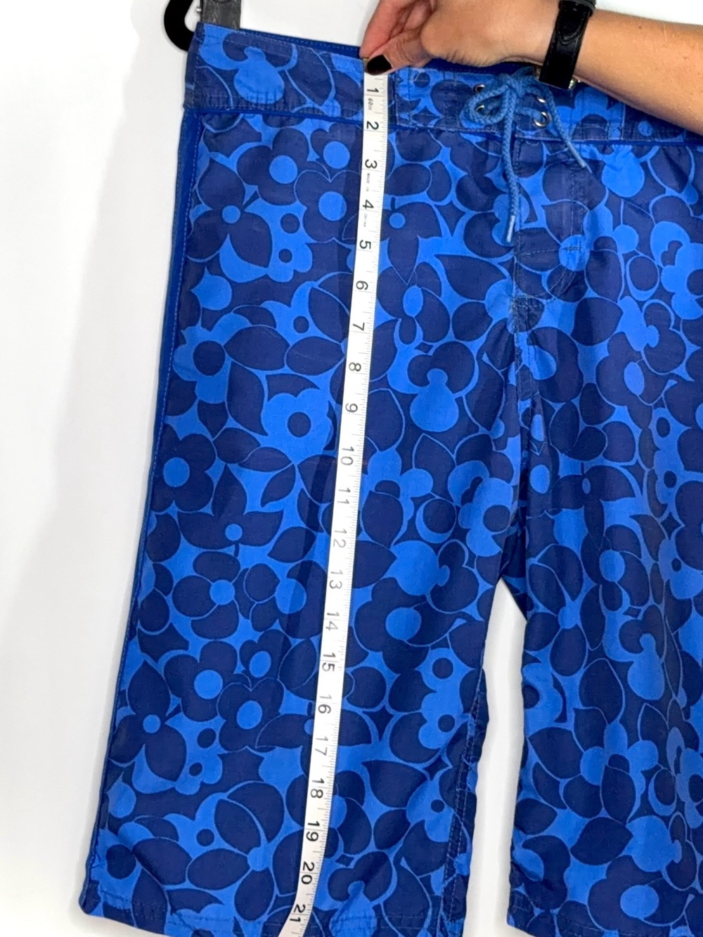 Vintage, …lost Brand, Blue Floral Unisex Board Shorts - Picture 7 of 8